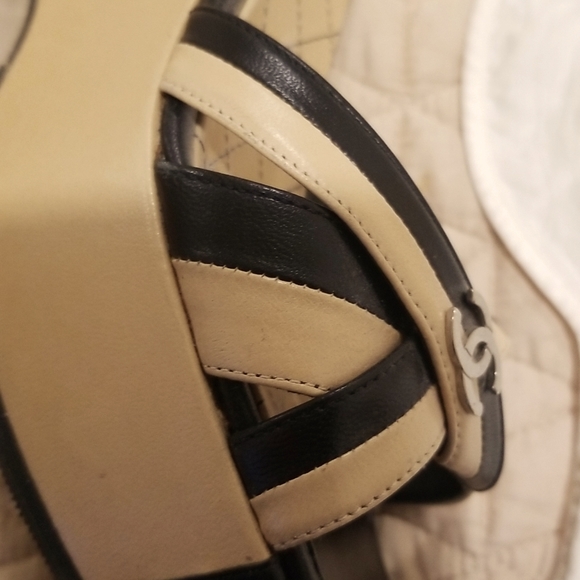 CHANEL SHOES - Picture 8 of 9